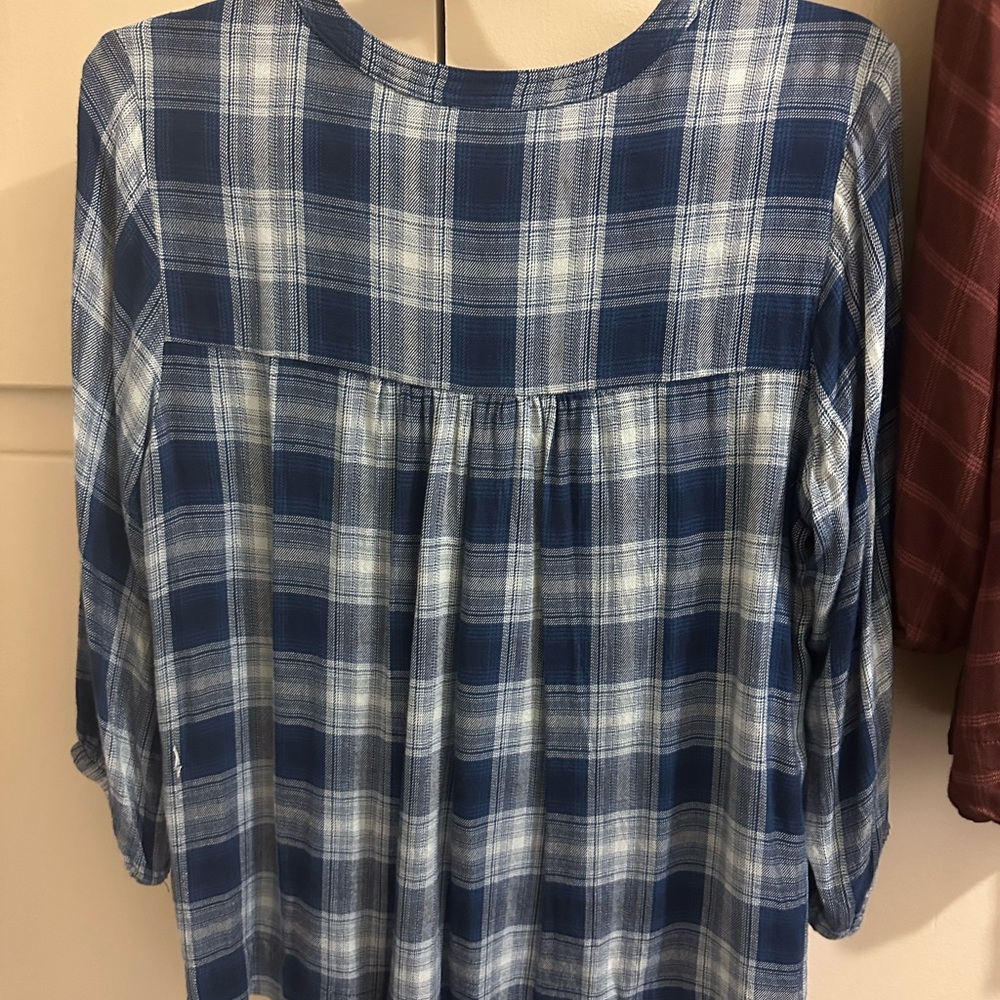 2 blouses —Wrangler Blue and Brown 3/4 Sleeve Blouse with Mandarin Collar - Picture 7 of 7